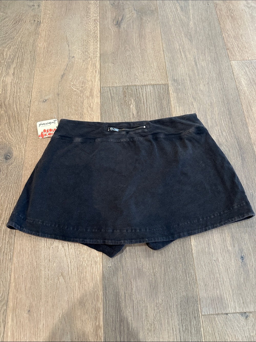 Free People Black Active Skort with Subtle Logo Detail - Picture 4 of 4